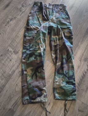 Men's Military Issue Camo Cargo Pants - Classic Woodland Camouflage